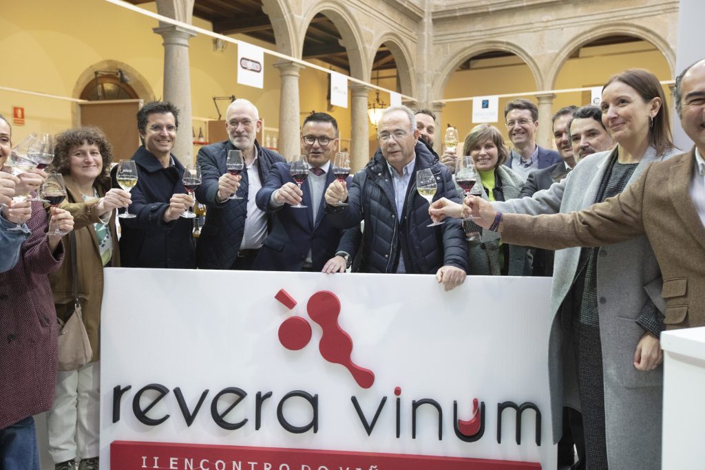 Inaugúrase o II Revera Vinum promovido pola Asociación Hostelería Compostela